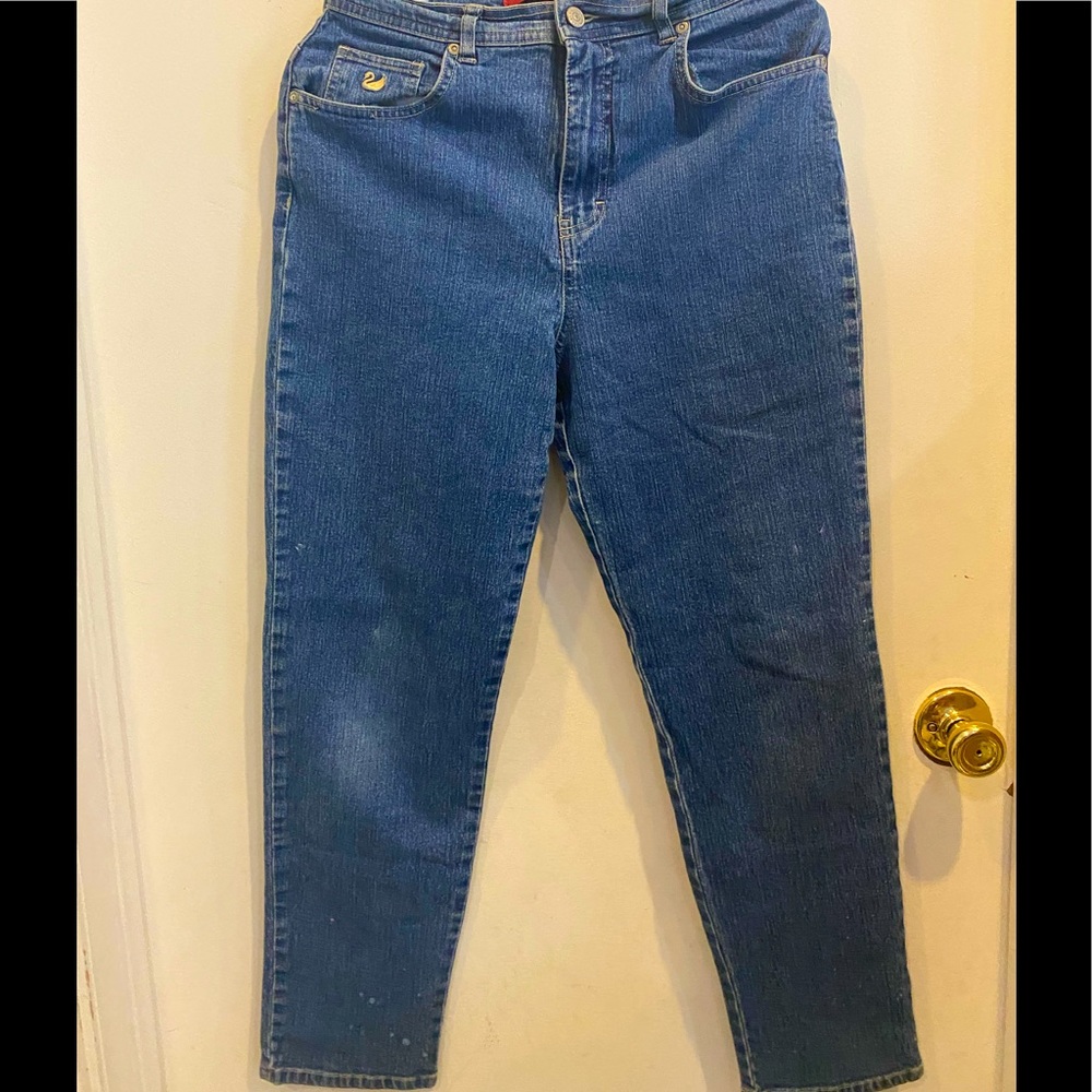 Gloria Vanderbilt woman’s jeans red tag